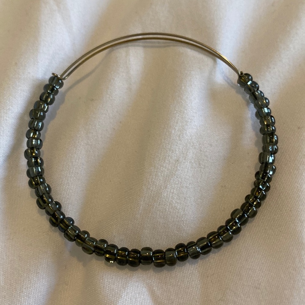 Alex and ani grey beaded bracelet. EUC